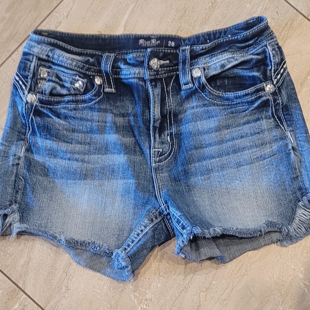 Miss Me Curvy Shorts Size 28